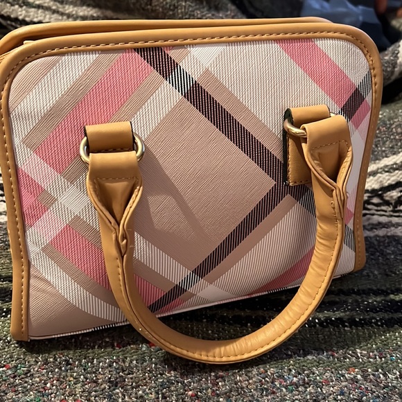 Handbag - Picture 3 of 3